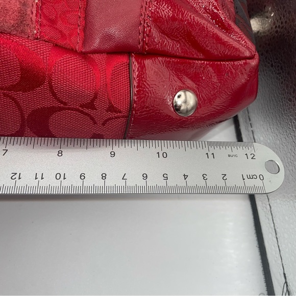 (1457) Beautiful RED Coach handbag purse - Picture 7 of 13
